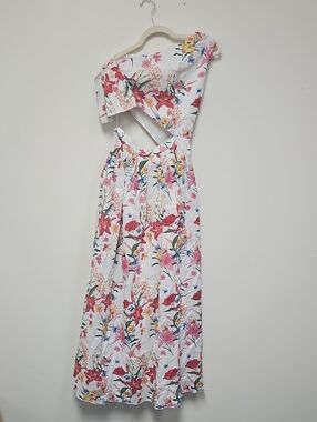 White Floral One-Shoulder Cutout Maxi Dress